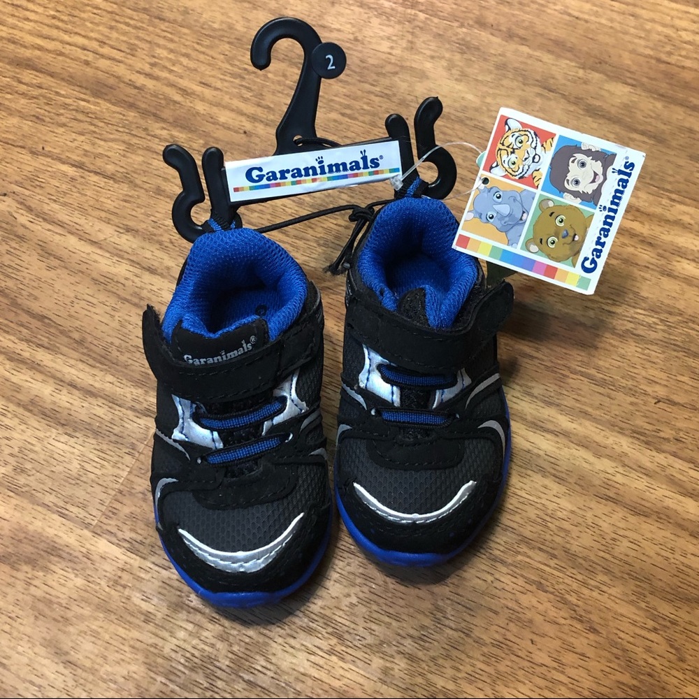 ⭐️ 4/$20 NWT Sneakers